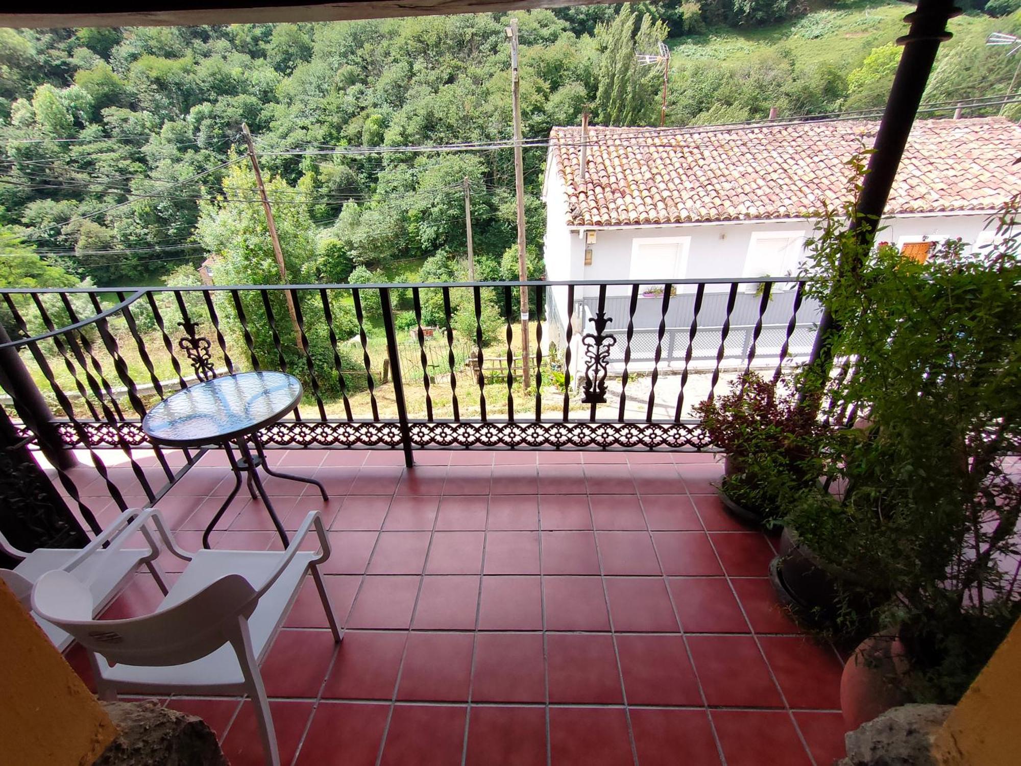 Hotel Dona Gaudiosa Pola de Lena Exterior photo